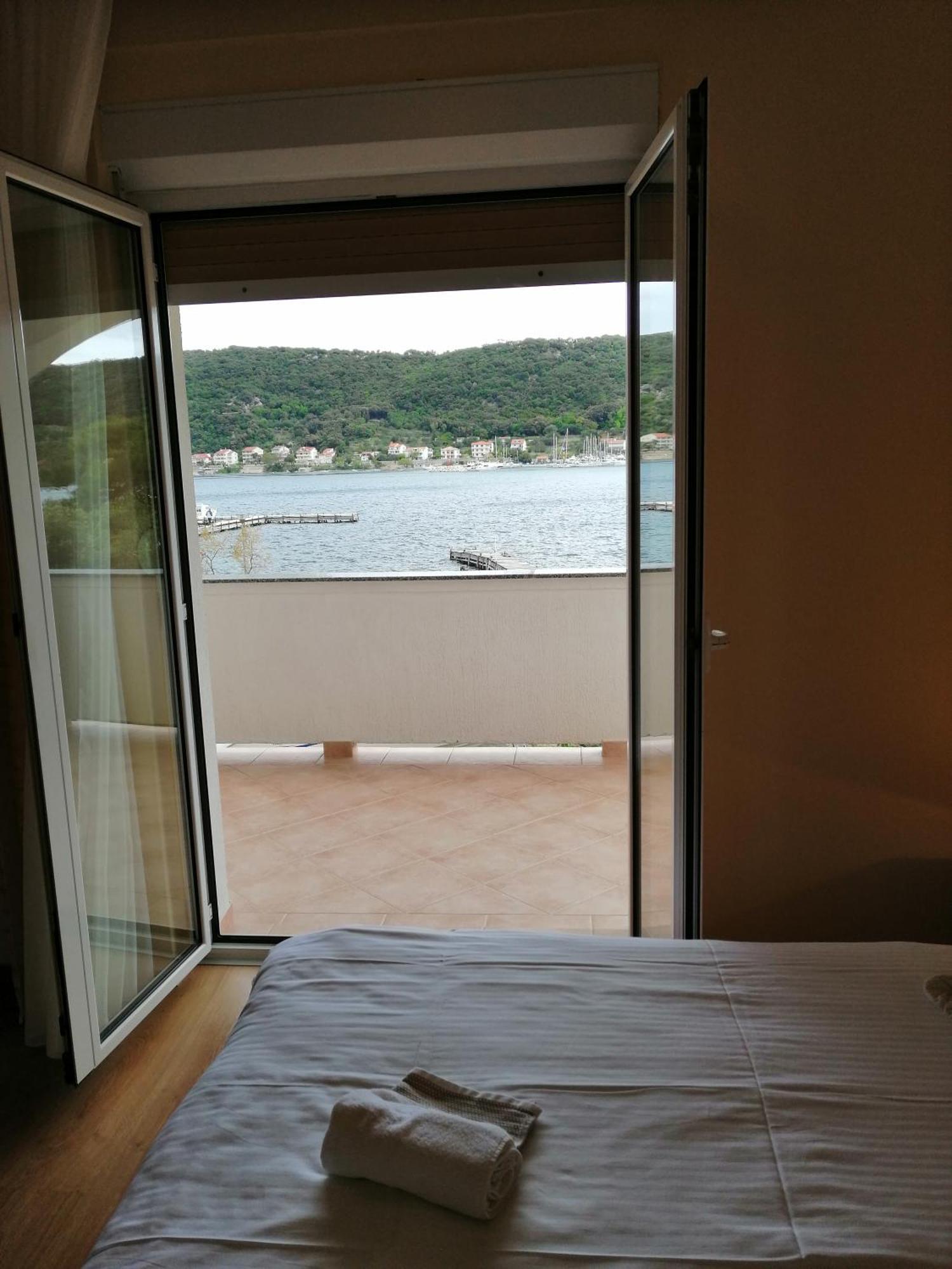 Tomulic Jasna I Miljenko Apartment Supetarska Draga Exterior foto