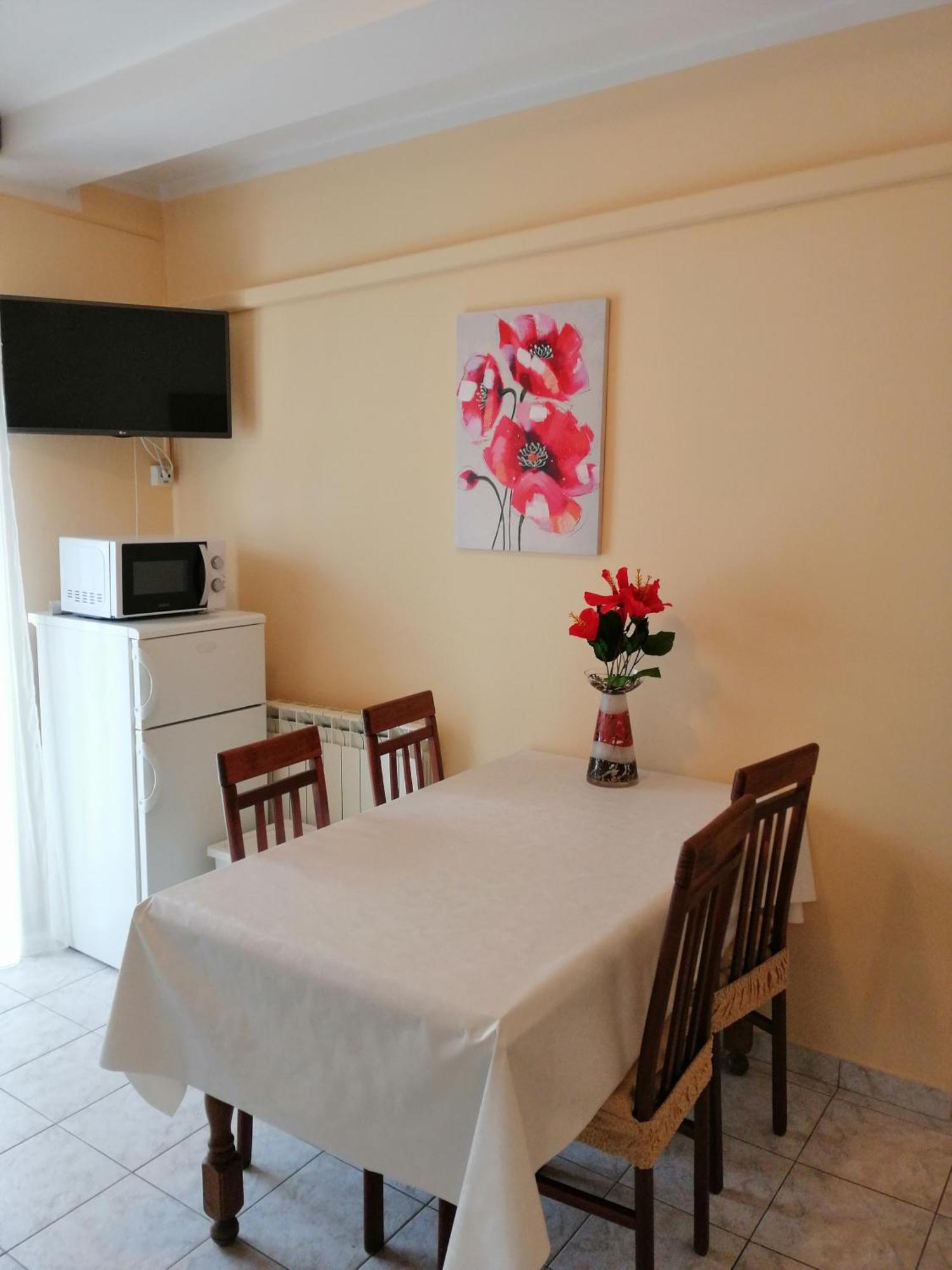 Tomulic Jasna I Miljenko Apartment Supetarska Draga Exterior foto