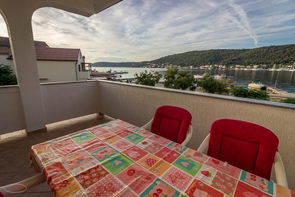 Tomulic Jasna I Miljenko Apartment Supetarska Draga Exterior foto